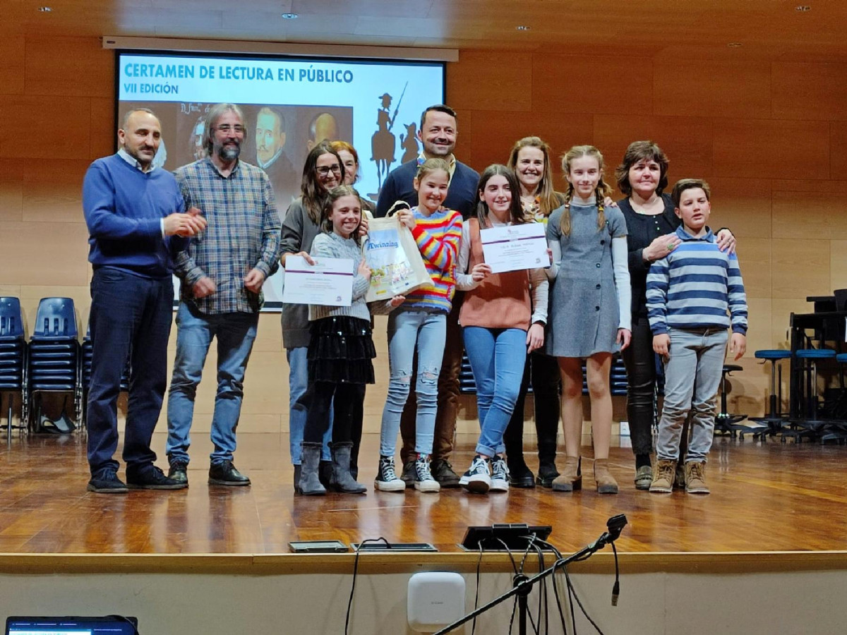 Los alumnos ganadores de la fase provincial de Primaria del Certamen de Lectura en Pu00fablico