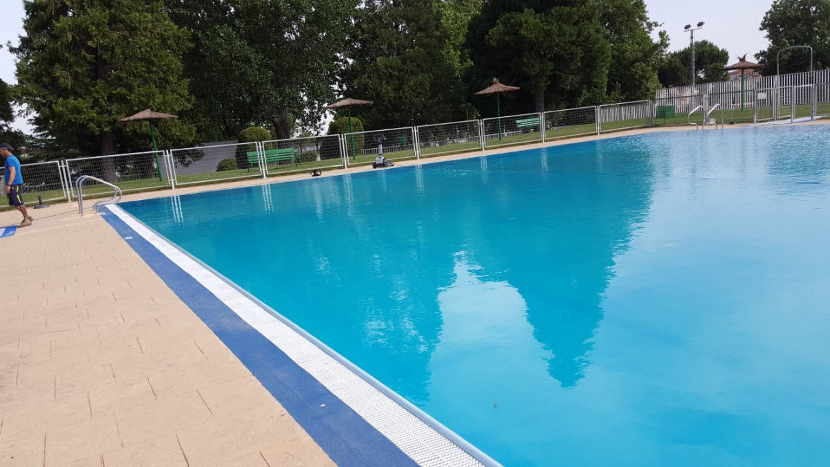 2022 06 18 apertura piscina al aire libre 0